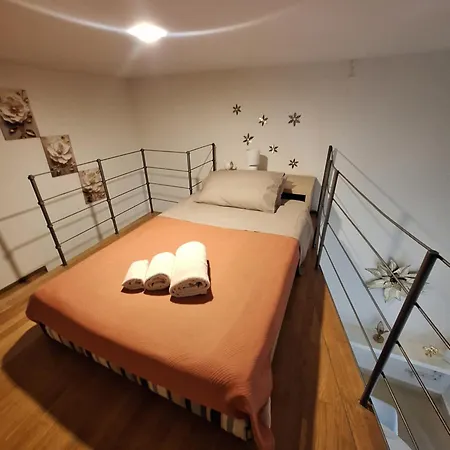 Casa Teatro 3 Gold *