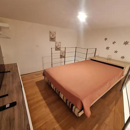 Casa Teatro 3 Gold Apartment Catania